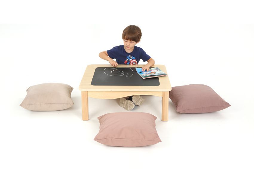 Bodentisch Owlaf mit Kreidetafel 75 x 75 cm