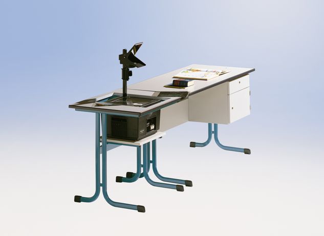 Lehrertische und Lehrerstühle Cover