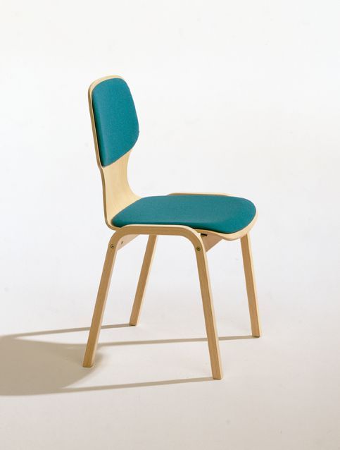 Stuhl Modell Carlo mit Sitz- und Rückenpolster