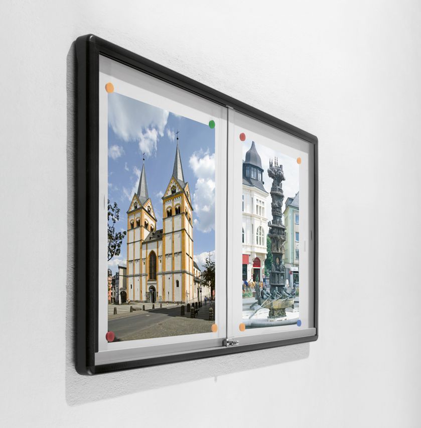 Alu Vitrine, Stahlrückwand, 150 x 96 cm, 7 Farben