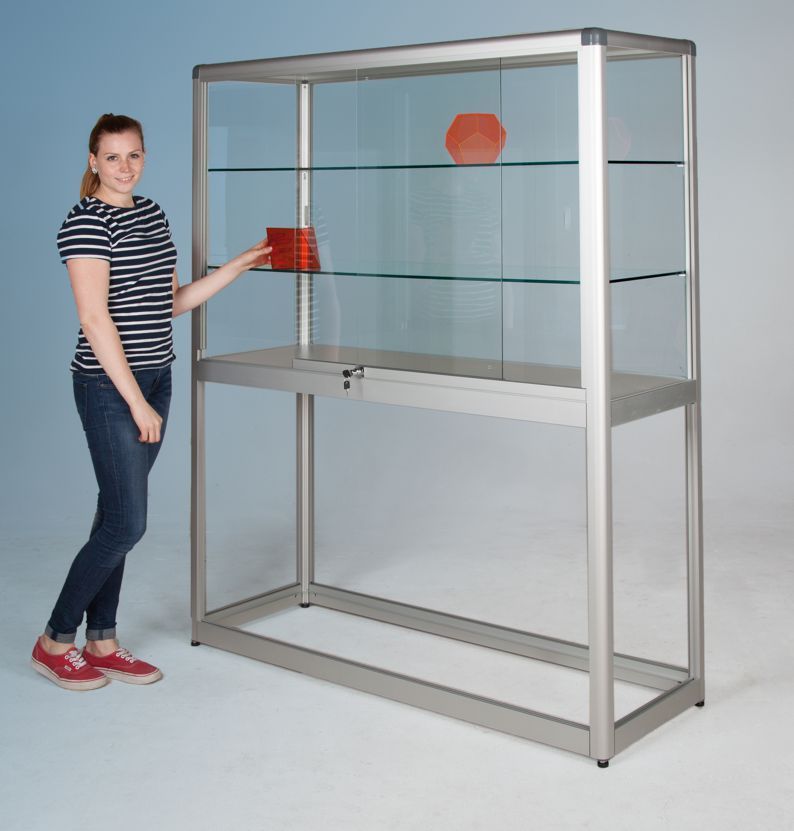Alu Vitrine, 150/200 x 180 x 50 cm, 7 Farben